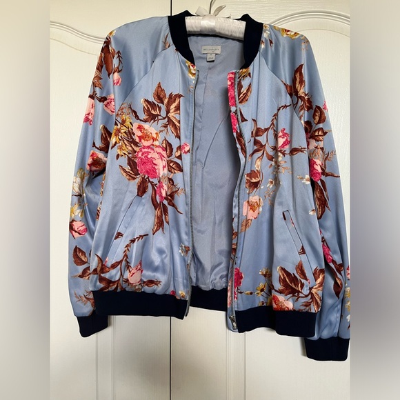 belle sky Jackets & Blazers - Belle & Sky Floral Vintage Satin Bomber Jacket Size Medium